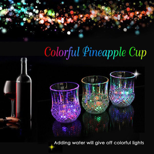 LED blinkande färgbyte Vattenaktiverad Light Up Beer Whisky D pineapple cup one-size