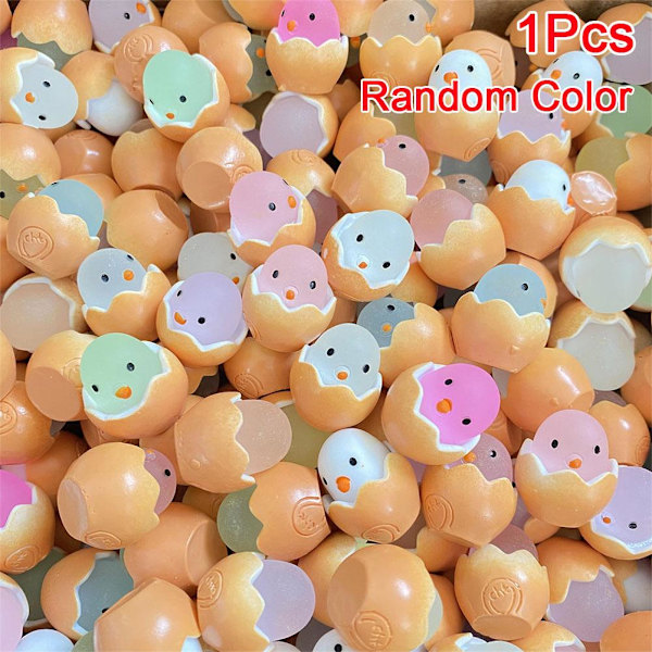 50 st Mini Kycklingar med Äggskal, Söta Mini Djur i Resin, Kläckta Kycklingfigurer som Lysa i Mörkret, Påskägg Kyckling Utomhus Gräsmatta Dekor DIY E