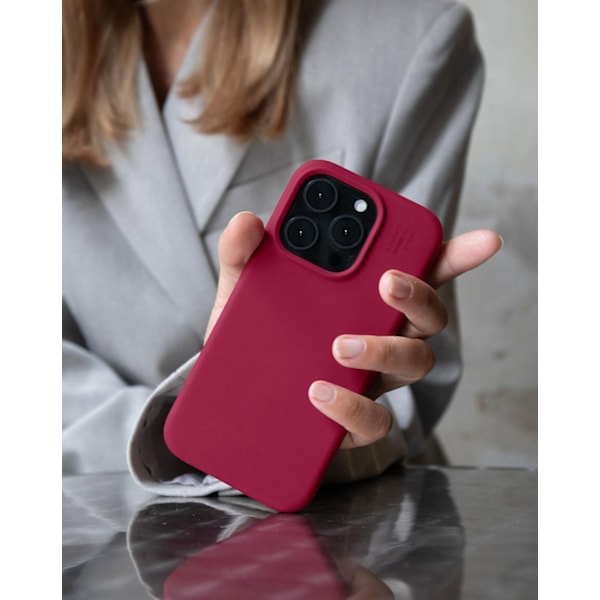 Silicone Case MagSafe iPhone 16 Cranberry