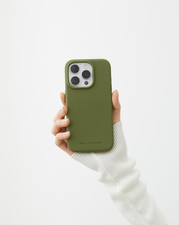 Silicone Case iPhone 15 Pro Max Khaki Grön