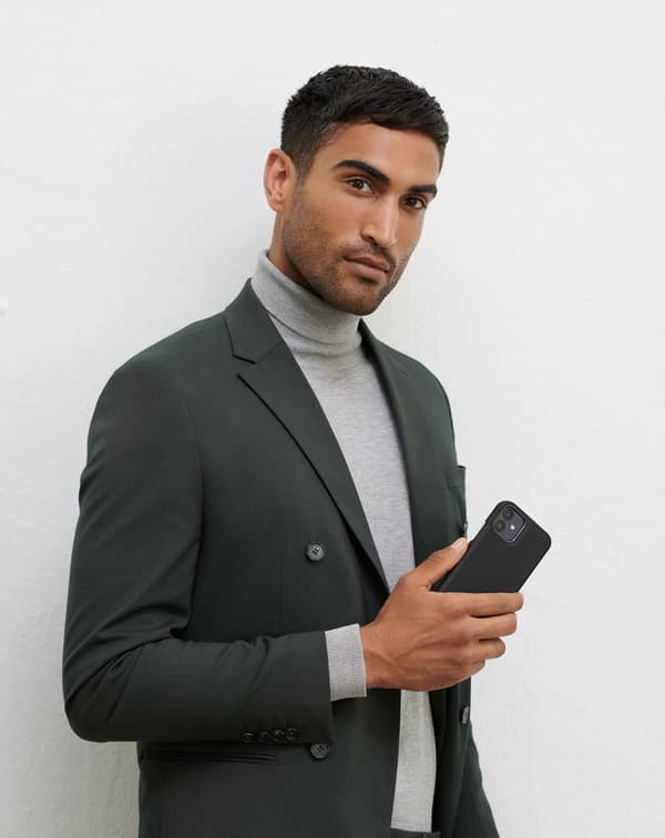 Atelier Case iPhone 12 / 12 Pro Intense Black Black