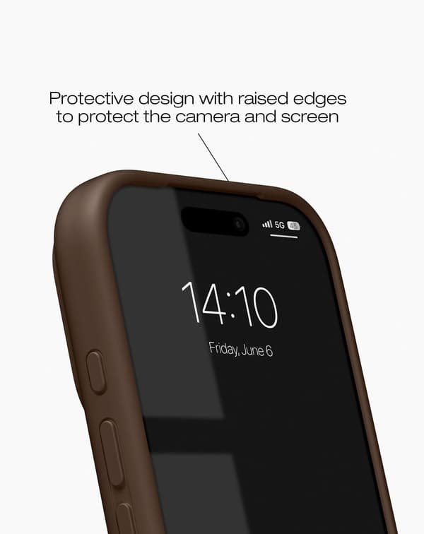 Silicone Case MagSafe iPhone 17 Pro Mocha Mousse Brown