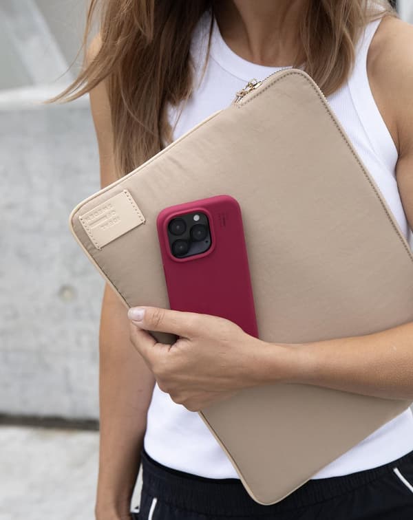 Essential Laptop Sleeve 16\" Beige