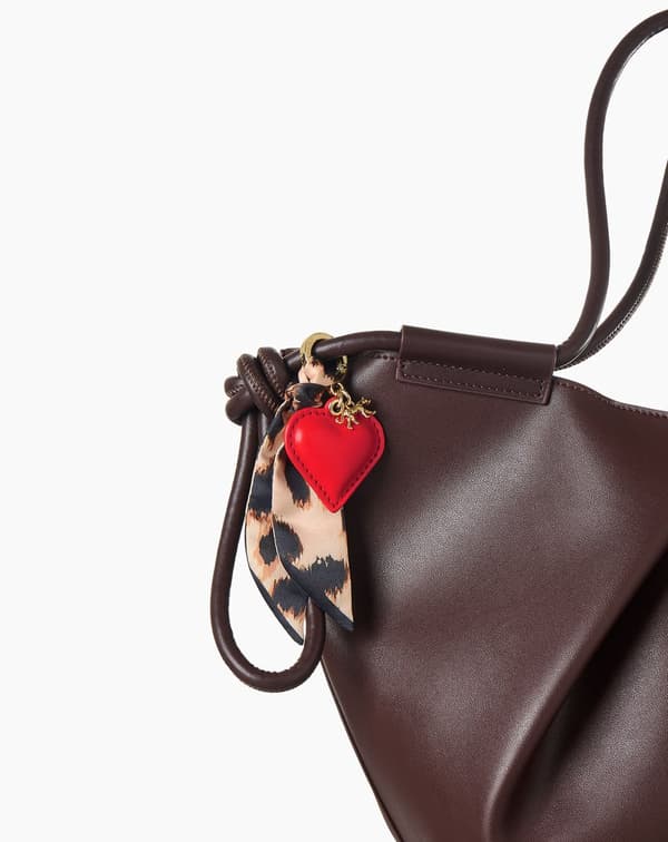 Bag Charm Leo Scarf Gold