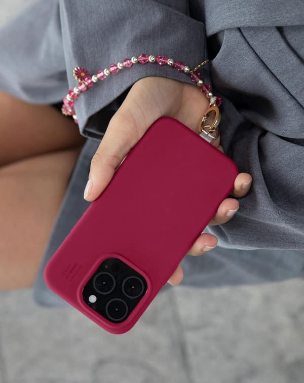 Silicone Case iPhone 17 Pro Max Cranberry Svart