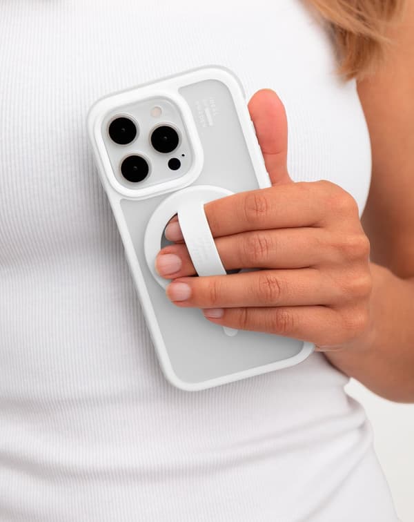 Ideal Bumper Case MagSafe iPhone 12 / 12 Pro Cloudy White Vit