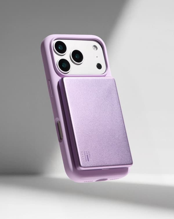 Silicone Case MagSafe iPhone 13 / 14 / 15 / 16e / 17e Lavender Milk