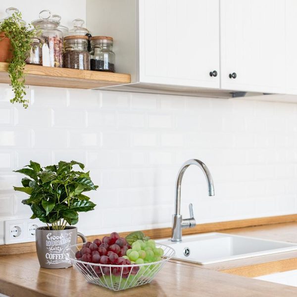 Hanging Fruit Basket in White 540