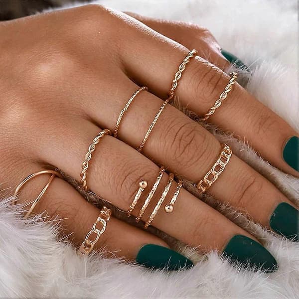 Boho Knoringe Sæt Guld Stabelbare Fingerringe Midi Størrelse Knoringe Håndtilbehør til Kvinder og Piger 8 STK - guld