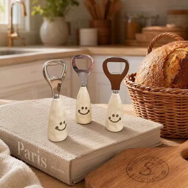 Smil flaskeåpner kremhvit estetisk brusåpner kjøkken | flaskeåpner i plast; åpnerhode i rustfritt stål; ; smiley-design