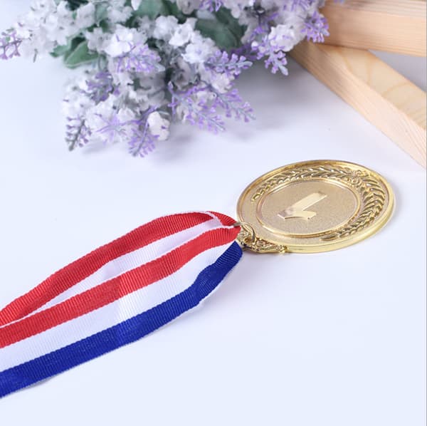 Två set med 6 metallmedaljer - Vinnarmedalj - Barn