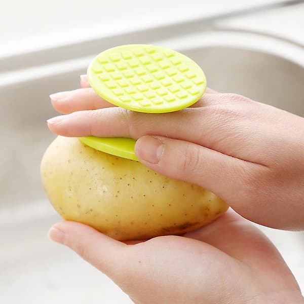 Kitchen Utensil Potato Peeler Multifunctional Fruit Vegetable Cleaning Brush Fish Scale Scraper Cleaning Tool (2 Pcs, Multicolor)