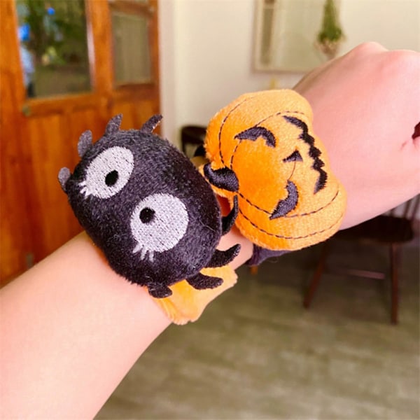 Slap Armbånd Søt 3D Dukke DEcor Morsom Foldbar Høytidsgaver Justerbar Halloween Spøkelsesfestival Gresskar Edderkopp Snap Band C
