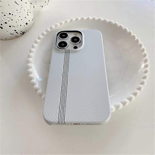 Kompatibel med iPhone 14 Pro Max telefondeksel karbonfibertekstur mikrofiberfôr + PC ufullstendig bakdeksel Silver