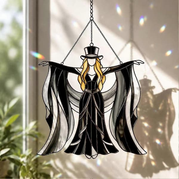 Gotisk Boho Vindusdekor – UV-trykt – for bursdagsgave