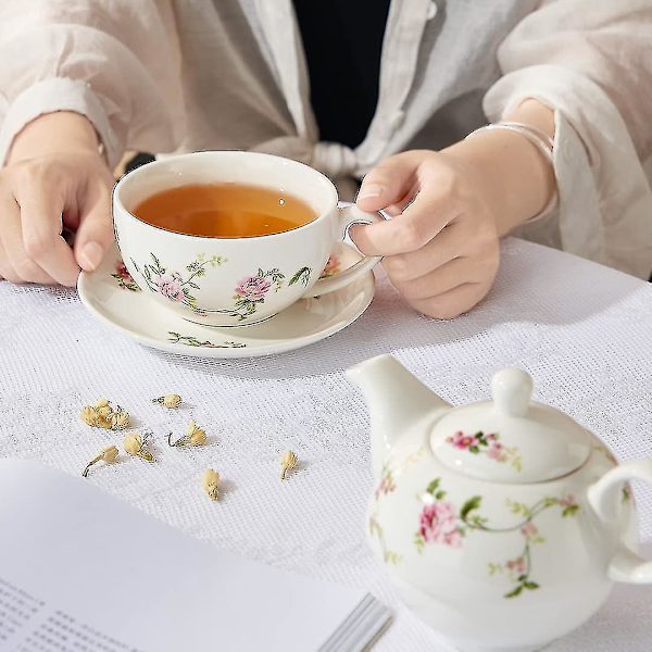Porcelænste for én, blomstertepotte og kopsæt, rattanblomster