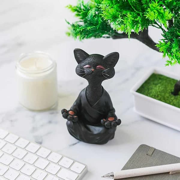 Buddha kattstatue meditasjon yoga samleobjekt gave til katt