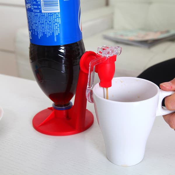 Läskedrycksautomat Coca-Cola-flaska Upp och Ner Vattendispenser