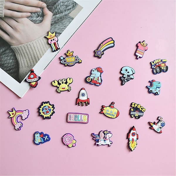 22 st Disney Cartoon Fairy Tale Princess Shoes Croc Jibbitz Charms DIY-tillbehör Skoknappar Dekorationer Kvinnor Flickor Festgåvor