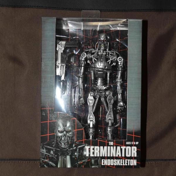 NECA Terminator T800 Frame Future Warrior T1000 Mech Figur Model I Æske