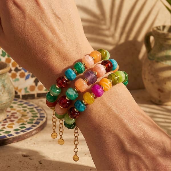 Fargerikt armbånd med akrylperler - Justerbart og lett - for daglig bruk og trening E