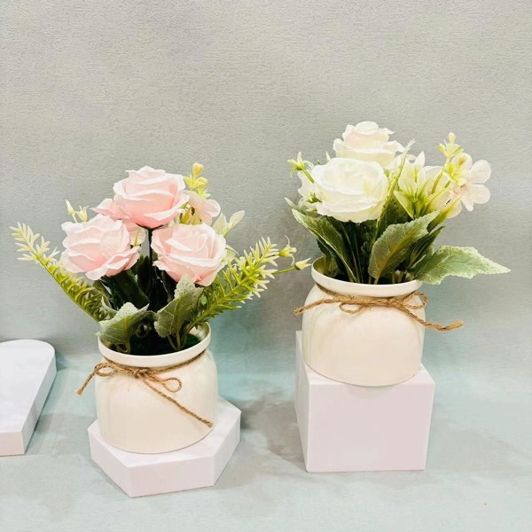 Potteplante i skandinavisk stil, tre roser, liten, dreiet potte Bonsai naturtro simuleringsplanter for hjemmeinnredning Milky White