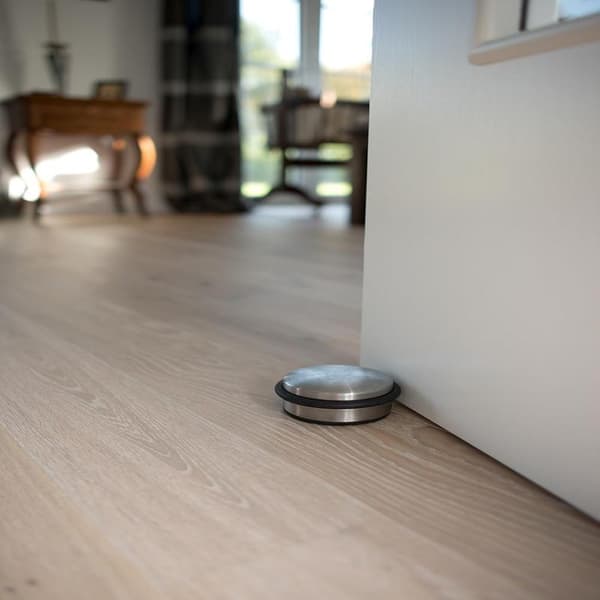 2x Dørstop i mat børstet rustfrit stål ⌀ 10cm, højde: 4,5cm