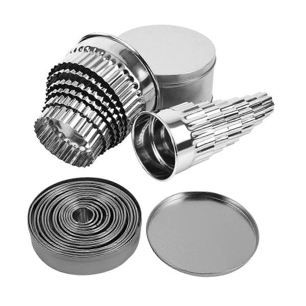 2 sett runde kjekskuttere i rustfritt stål, A & B Silver