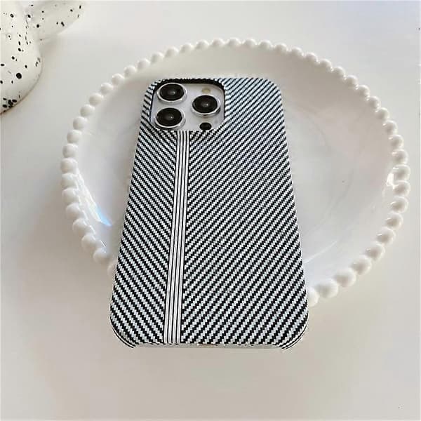 Kompatibel med iPhone 14 Pro Max telefondeksel karbonfibertekstur mikrofiberfôr + PC ufullstendig bakdeksel LightBlue