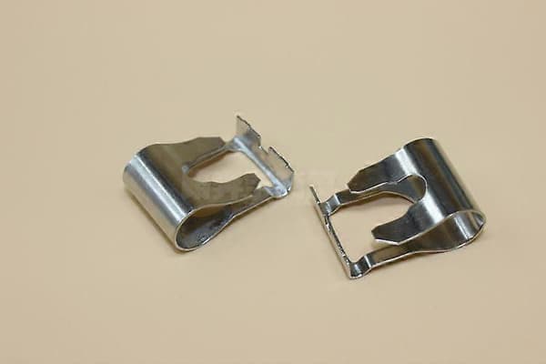 Vinduesviskerclips, Universal Vinduesviskerforbindelsesclips Vinduesviskermotorforbindelsesstænger Arme Link Reparationsclips Kit2stksølv