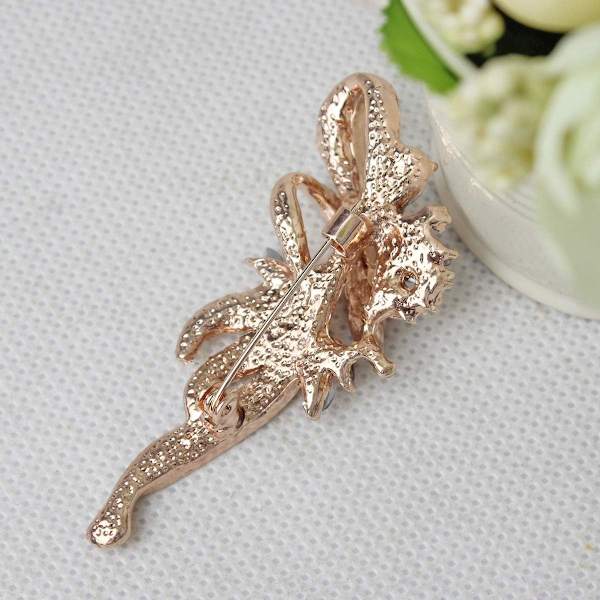 Fancy vintage stil brocher Pin Created Crystals Broche til kvinder med lilla skabt Crystal