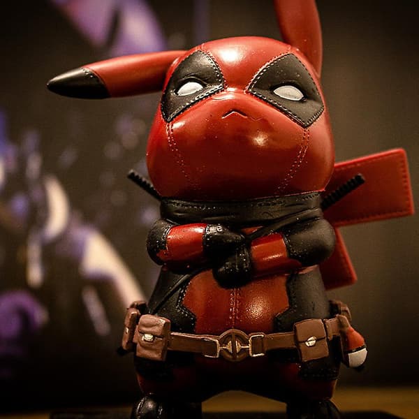 Modellleksak Cos Deadpool Pikachu Actionfigur Simulerad PVC Cartoon Samlarobjekt Display Form för Skrivbord