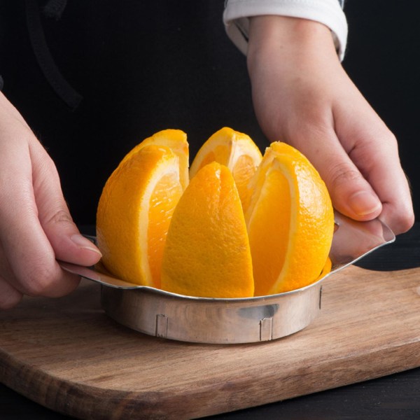 Appelsiinileikkuri Tomaatti Perunasilppuri ruostumatonta terästä 6 terää Työtä säästävä Suuri käyttömukavuus Terävät terät Hedelmä Päärynä Persikka Viipaloija