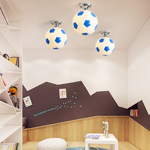 Fodbold LED loftslampe med sort fodboldpind