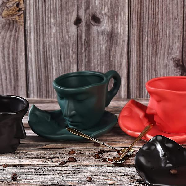 2024 Tekop og underkop sæt Keramisk kyssepar kaffekrus sæt med ske ansigt kaffekop Unik tekop og underkop Valentinsdag julekreati blue