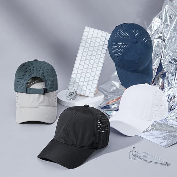 Herr Snabbtorkande Baseballkeps Laser Cut Mesh Bollkeps Böjd Brätte Snapback Hat