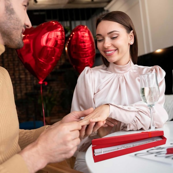 Rektangel smykker gaveeske med lang kjedet displayetui Halskjede Armbånd Pendan gaveeske til bryllupsbursdag jul Red