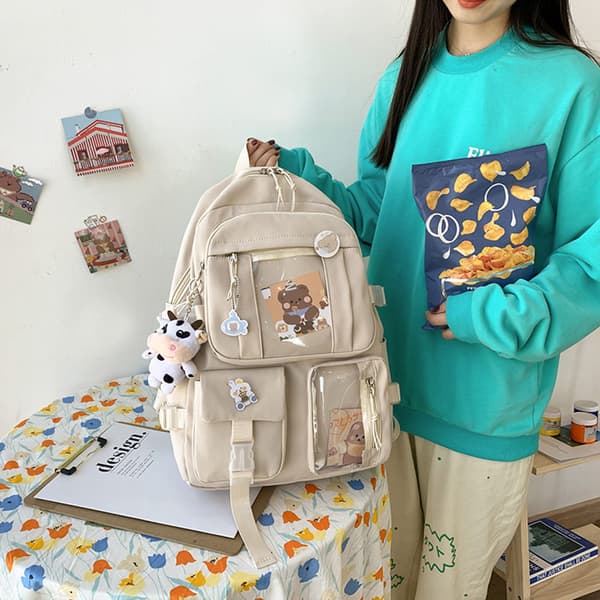 Ryggsekk med søte pin-tilbehør, plushet vedheng, kawaii skole