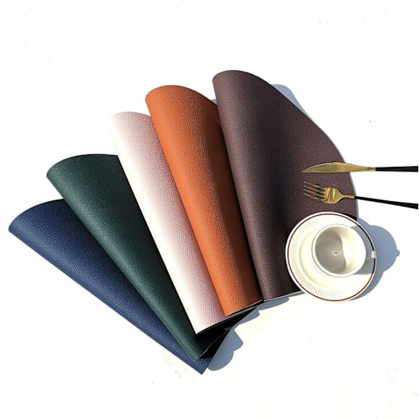 Runde bordskånere, skridsikre reversible kunstlæder bordmåtter sæt med 2 vaskbare bordmåtter og 2 coasters, kaffemåtter til spiseborde White + Dark Brown