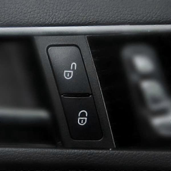 Höger sidodörrlåsknapp för C-klass E-klass W204 W212 W166 W176 modeller Black