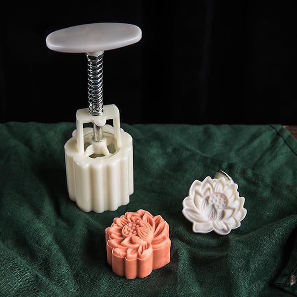 50g Månekageform Midt Efterår DIY Håndpres Lotus Kage Stempel Bageværktøj