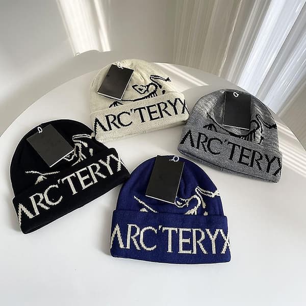 Arcteryx utomhus höst och vinter varmt skidöronsskydd vild mode stickad mössa black