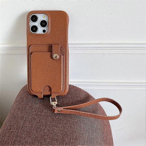 Fodral för iPhone 16 Pro Max, multifunktionella kortfack, läderbaksida med handledsrem Dark Brown