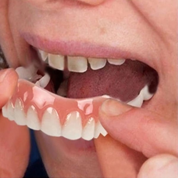 Ekstra tynde falske lyse hvide tandfiner Silikone Blød sikker klæbende tandprotese Skjul skyggeseler Komfortable tænder Ortodontisk Dvm