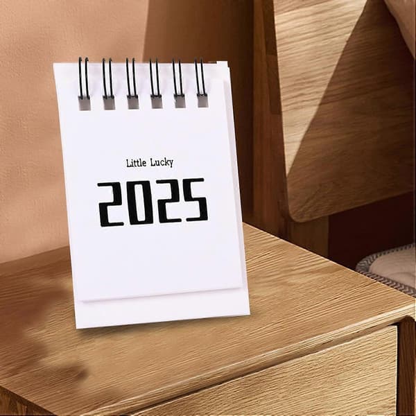 Skrivebords kalender 2024-2025, månedlig stående