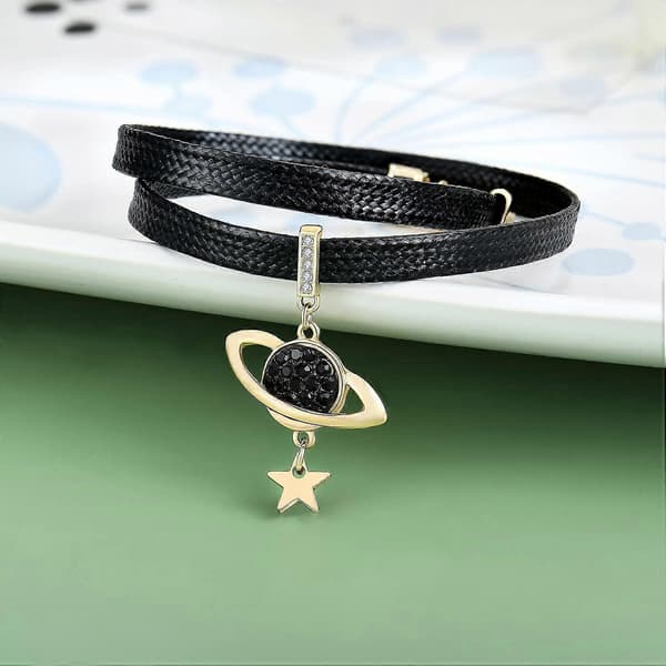 Svart läder chokerhalsband för kvinnor
