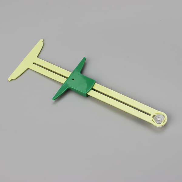 x 5 in 1 Plastic Sliding Ruler: Sewing, Patchwork, Sewing, Home Decor, Eyelets, Seam Allowance, Hem Gauge, Circle Compass