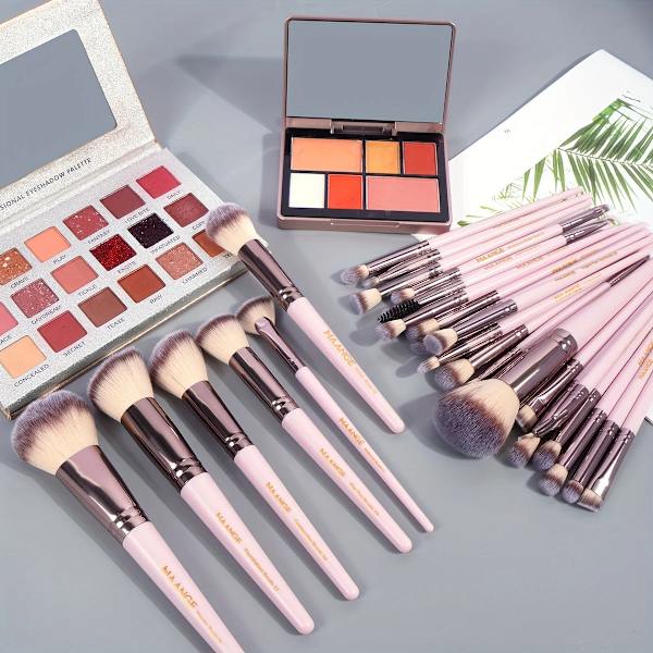 30st Professional Makeup Brush Set Foundation Concealers Ögonskuggor Powder Blush Blending Borstar Skönhetsverktyg med påse Black Gold