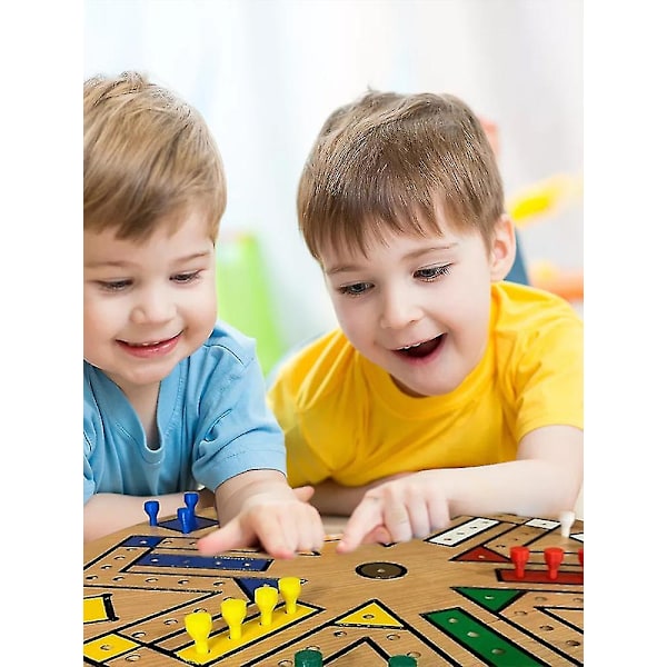 Fast Track Brætspil - Familiebrætspil til 4-6 Spillere, 6 Farver, 24 Brikker