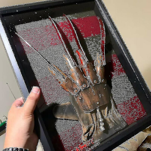 Nightmare Nostalgia: Freddy Krueger Handske og Trøje Display C Perfekte Party Props til et Mareridt